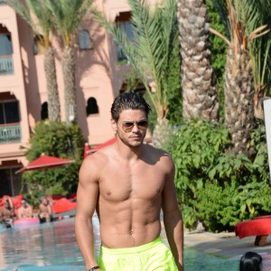 Exclusif - Rayane Bensetti se relaxe dans une piscine dans le cadre du Marrakech du rire à Marrakech le 4 juin 2016. © Rachid Bellak/Bestimage