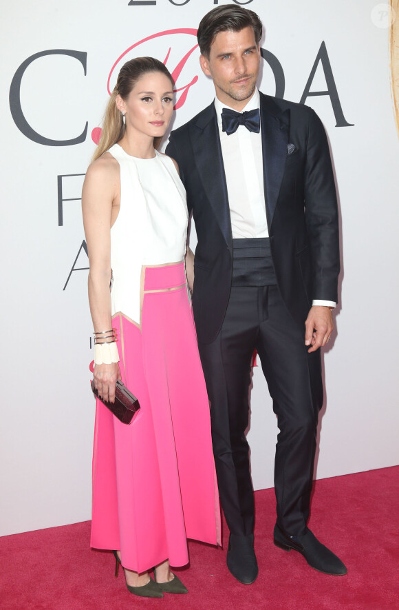 Olivia Palermo et Johannes Huebl assistent aux CFDA Fashion Awards 2016 à l'Hammerstein Ballroom. New York, le 6 juin 2016.