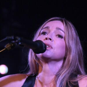 Concert d'Hélène Rollès au Divan du Monde, le 29 mai 2012
