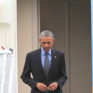 Le président Barack Obama arrive à l'aéroport JFK à New York. Le président des Etats-Unis est l'invité de l'émission "Tonight Show with Jimmy Fallon". Le 8 juin 2016 © Bruce Cotler / Zuma Press / Bestimage