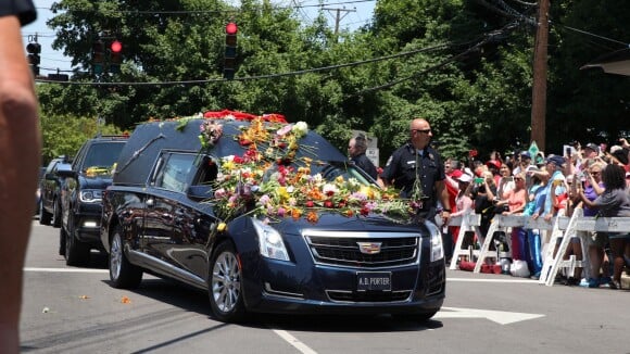 Obsèques de Mohamed Ali : Will Smith et une foule impressionnante pour l'adieu