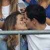 Laury Thilleman et son compagnon Juan Arbelaez s'embrassent lors du match d'ouverture de l'Euro 2016, France-Roumanie, au Stade de France, le 10 juin 2016. © Cyril Moreau/Bestimage