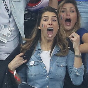 Laury Thilleman et Camille Cerf explosent de joie lors du match d'ouverture de l'Euro 2016, France-Roumanie, au Stade de France, le 10 juin 2016. © Cyril Moreau/Bestimage