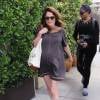 Robin Tunney, enceinte, se promène à Beverly Hills à Los Angeles, le 11 juin 2016