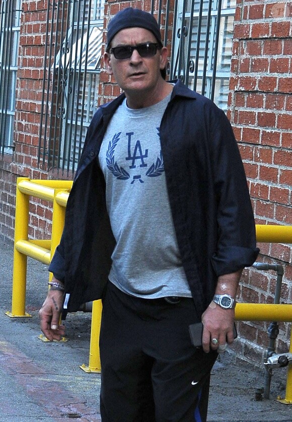 Charlie Sheen à la sortie de chez le médecin à Beverly Hills, le 1er septembre 2015.