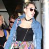 Miley Cyrus et son compagnon Liam Hemsworth vont boire un verre avec Bethenny Frankel et son nouveau compagnon Dennis Shields, à New York, le 14 juin 2016.