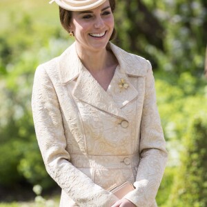 Kate Middleton et le prince William ont assisté à la garden party annuelle du secrétaire d'Etat pour l'Irlande du Nord au château de Hillsborough à Belfast le 14 juin 2016