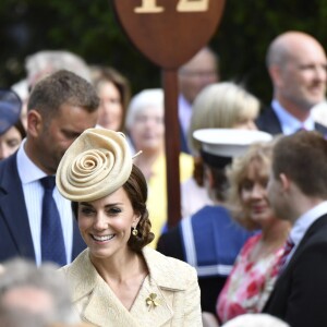 Kate Middleton et le prince William ont assisté à la garden party annuelle du secrétaire d'Etat pour l'Irlande du Nord au château de Hillsborough à Belfast le 14 juin 2016