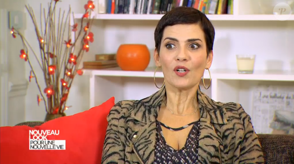 Cristina Cordula face à Annick et ses problèmes de maquillage dans "Nouveau look pour une nouvelle vie", le 16 juin 2016.