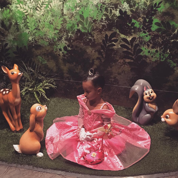 North West à Disneyland. Photo publiée le 15 juin 2016.