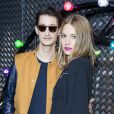Pierre Niney et sa compagne Natasha Andrews au défilé Dior Homme prêt-à-porter masculin printemps-été 2017 au Tennis Club de Paris, le 25 juin 2016. © Olivier Borde/Bestimage