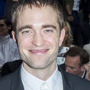 Robert Pattinson au défilé Dior Homme prêt-à-porter masculin printemps-été 2017 au Tennis Club de Paris, le 25 juin 2016. © Olivier Borde/Bestimage