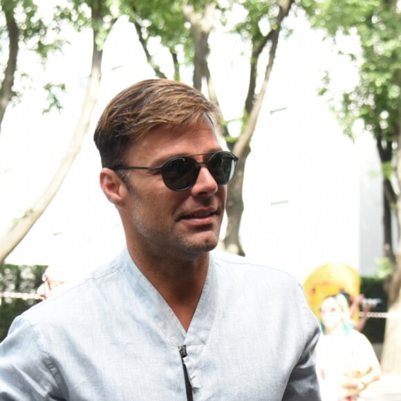 Ricky Martin - Arrivées au défilé de mode Hommes printemps-été 2017 "Giorgio Armani" à Milan. Le 21 juin 2016