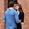 Exclusif - Jamie Dornan et Dakota Johnson s'embrassent sur le tournage de "Cinquante nuances plus sombres" à Vancouver, le 20 juin 2016.