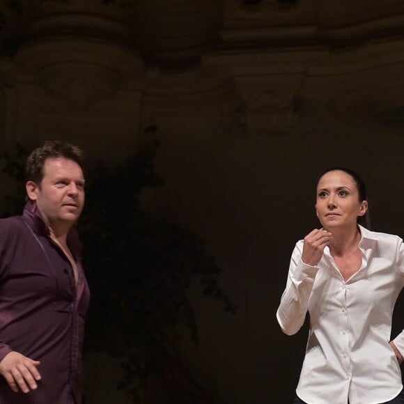 Exclusif - Fabienne Carat entre David Garel (Orange) et Esteban Perroy (violet) interprètent un spectacle d'improvisations "Colors" - Election de Miss Ile-de-France 2016 dans la salle Gaveau à Paris, France, le 29 juin 2016. © Giancarlo Gorassini/Besimage