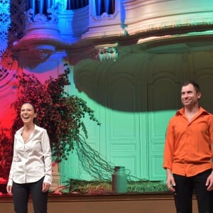 Exclusif - Fabienne Carat entre David Garel (Orange) et Flavie Le Boucher (Rubie) interprètent un spectacle d'improvisations "Colors" - Election de Miss Ile-de-France 2016 dans la salle Gaveau à Paris, France, le 29 juin 2016. © Giancarlo Gorassini/Besimage