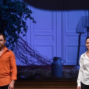 Exclusif - Fabienne Carat entre David Garel (Orange) et Franck Porquiet (jaune) interprètent un spectacle d'improvisations "Colors" - Election de Miss Ile-de-France 2016 dans la salle Gaveau à Paris, France, le 29 juin 2016. © Giancarlo Gorassini/Besimage (No Web No Blog pour la Belgique et la Suisse)29/06/2016 - Paris