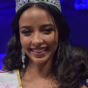 Exclusif - Flora Coquerel, Miss France 2014 - Election de Miss Ile-de-France 2016 dans la salle Gaveau à Paris, France, le 29 juin 2016. © Giancarlo Gorassini/Besimage