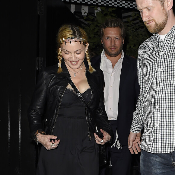 Madonna et son fils Rocco sont allés dîner au restaurant Chiltern Firehouse à Londres. Le 30 juin 2016