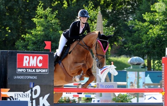 Cassandra Foret sur Reinette de Pience 250 - Prix Magic Millions - Longines Paris Eiffel Jumping au Bois de Boulogne à la plaine de Jeux de Bagatelle à Paris, le 2 juillet 2016. © Pierre Perusseau/Bestimage