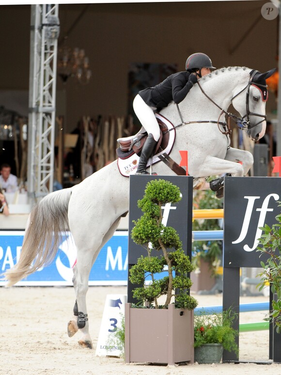 Georgina Bloomberg sur Crown 5 97 - Prix Renault Talisman - Longines Paris Eiffel Jumping au Bois de Boulogne à la plaine de Jeux de Bagatelle à Paris, le 2 juillet 2016. © Pierre Perusseau/Bestimage