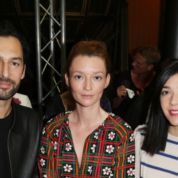 Olivier Coursier (AaRON), Audrey Marnay et Sylvie Hoarau (Brigitte) - Défilé Alexis Mabille (collection couture automne-hiver 2016-2017) à l'hôtel d'Évreux. Paris, le 5 juillet 2016.