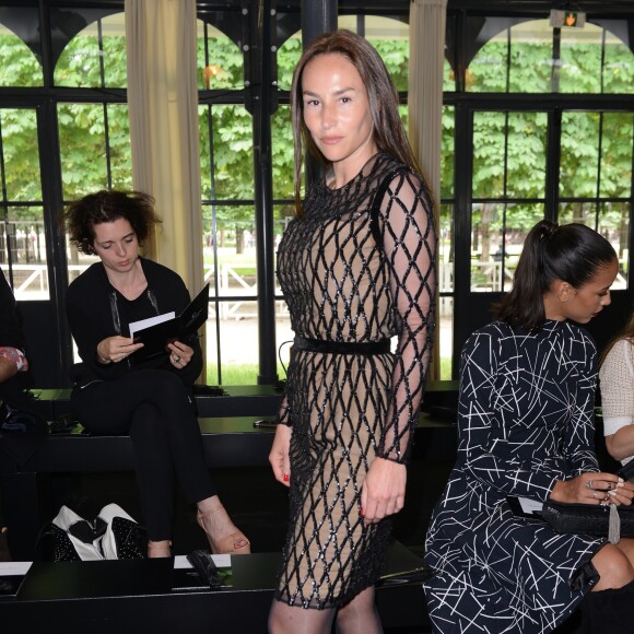Vanessa Demouy - Défilé Georges Chakra (collection couture automne-hiver 2016-2017) au Jardin des Tuileries. Paris, le 5 juillet 2016.