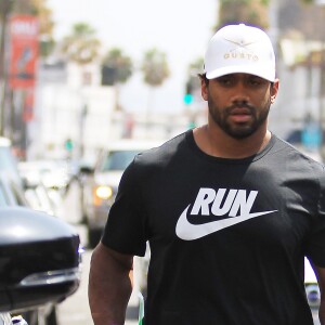 Ciara et son fiancé Russell Wilson à la sortie du magasin Kreation à Beverly Hills, le 1er juillet 2016