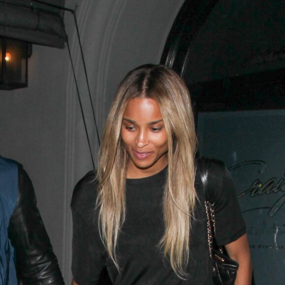 La chanteuse Ciara et son fiancé Russell Wilson sont allés dîner au Craig's restaurant à Los Angeles, le 23 juin 2016.