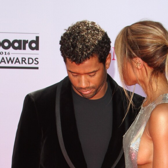 Russell Wilson et sa fiancée Ciara à la soirée Billboard Music Awards à T-Mobile Arena à Las Vegas, le 22 mai 2016