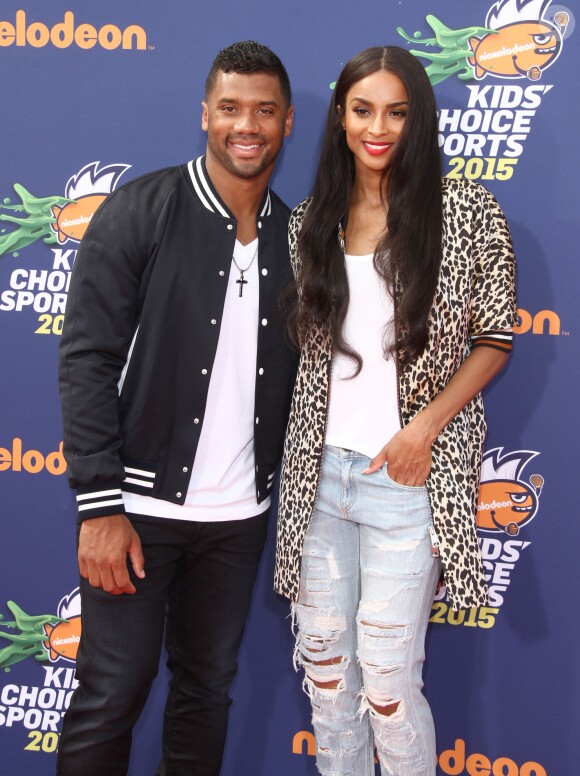 Ciara et son compagnon Russell Wilson - People au "Nickelodeon Kid's Choice Sports Awards" à Westwood. Le 16 juillet 2015
