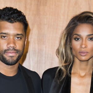 Russell Wilson et sa compagne Ciara - People au photocall du défilé de mode prêt-à-porter Automne-Hiver 2016/2017 "Givenchy" à Paris le 6 mars 2016.