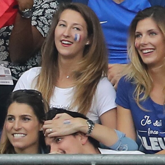 Miss France 2015 Camille Cerf, Laury Thilleman et son compagnon Juan Arbelaez au match d'ouverture de l'Euro 2016, France-Roumanie au Stade de France, le 10 juin 2016. © Cyril Moreau/Bestimage