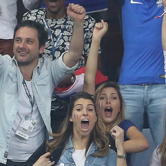 Miss France 2015 Camille Cerf et Laury Thilleman au match d'ouverture de l'Euro 2016, France-Roumanie au Stade de France, le 10 juin 2016. © Cyril Moreau/Bestimage