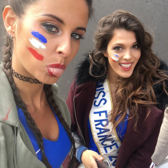 Malika Ménard sublime supportrice des Bleus lors de l'Euro 2016. Juillet 2016.