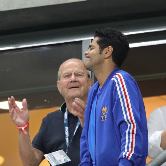 Marc Ladreit de Lacharrière, Jamel Debbouze - People au match de la finale de l'Euro 2016 Portugal-France au Stade de France à Saint-Denis le 10 juillet 2016. © Cyril Moreau / Bestimage