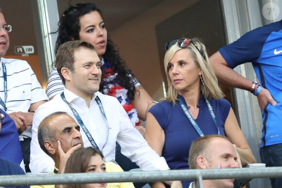 Laurence Ferrari et son mari Renaud Capuçon - People au match de la finale de l'Euro 2016 Portugal-France au Stade de France à Saint-Denis le 10 juillet 2016. © Cyril Moreau / Bestimage