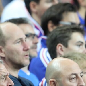 Laurent Baffie, Jean-Claude Darmon, Kad Merad - People au match de la finale de l'Euro 2016 Portugal-France au Stade de France à Saint-Denis le 10 juillet 2016. © Cyril Moreau / Bestimage