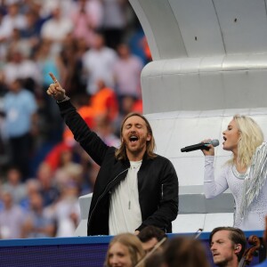 David Guetta et Zara Larsson - People au match de la finale de l'Euro 2016 Portugal-France au Stade de France à Saint-Denis le 10 juillet 2016. © Cyril Moreau / Bestimage