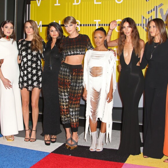 Gigi Hadid, Marta Hunt, Hailee Steinfeld, Cara Delevingne, Selena Gomez, Taylor Swift, Serayah, Mariska Hargitay, Lily Aldridge, Karlie Kloss à la Soirée des MTV Video Music Awards à Los Angeles le 30 aout 2015