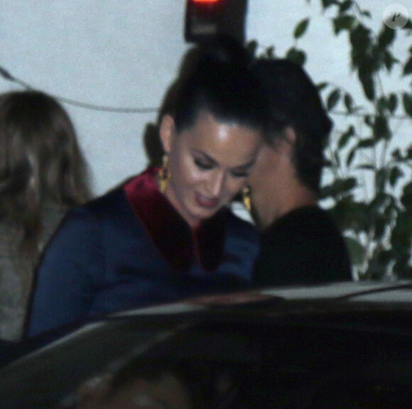 Exclusif - Katy Perry et Orlando Bloom quittent le "Sunset Tower Hotel" à Los Angeles, le 1er juin 2016. © CPA/Bestimage01/06/2016 - Los Angeles