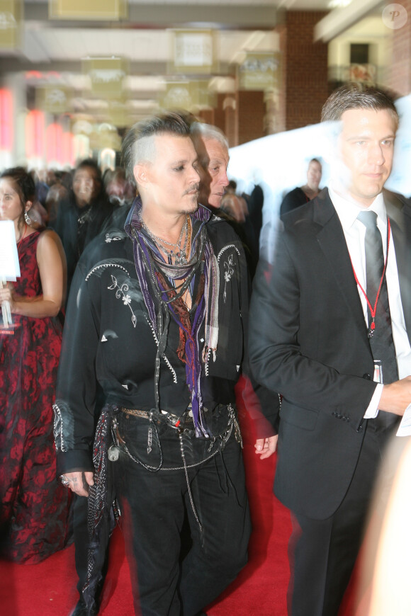 Johnny Depp, sa première apparition dans une soirée officielle, lors du 'So The World May Hear Awards Gala' à St Paul dans le Minnesota, le 17 juillet 2016