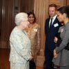 La reine Elisabeth II reçoit un Bafta d'honneur (pour son role de James Bond Girl dans un film projete lors de la cérémonie d'ouverture des Jeux Olympiques de Londres) et en recompense a son soutien pour l'industrie du cinema britannique, au Chateau de Windsor, le 4 avril 2013.