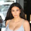 Kim Kardashian est allée déjeuner avec sa soeur Kourtney et son ex compagnon Scott Disick au restaurant "Maria Italian Kitchen" à Calabasas le 24 juin 2016.