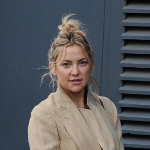 Kate Hudson et son fils Ryder à la sortie de l'hôtel Shoreditch House à Londres, le 11 juillet 2016.