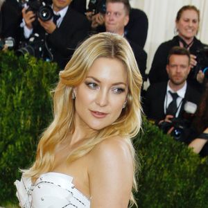 Kate Hudson - Soirée Costume Institute Benefit Gala 2016 (Met Ball) sur le thème de "Manus x Machina" au Metropolitan Museum of Art à New York, le 2 mai 2016.