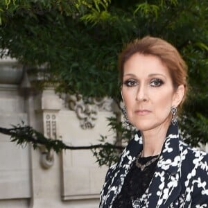 Céline Dion arrive au défilé de mode Haute-Couture automne-hiver 2016/17 "Giambattista Valli" à Paris, France le 4 juillet 2016.