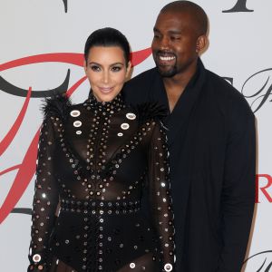Kim Kardashian (enceinte) et son mari Kanye West à la soirée des CFDA Fashion Awards 2015 à New York. Le 1er juin 2015.