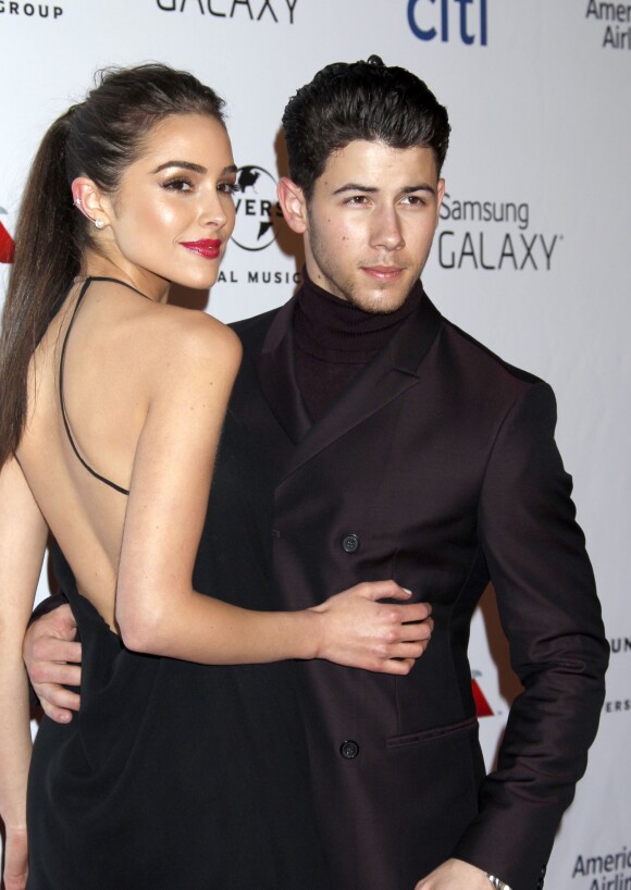 Nick Jonas et sa compagne Olivia Culpo - 57ème soirée annuelle des Grammy Awards au Staples Center à Los Angeles, le 8 février 2015.
