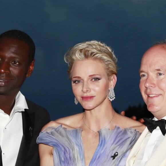 Semi-Exclusif - La princesse Charlene et le prince Albert II de Monaco avec l'acteur Omar Sy au 68e Gala de la Croix-Rouge monégasque au Sporting Monte-Carlo à Monaco, le 23 juillet 2016. © Claudia Albuquerque/Bestimage